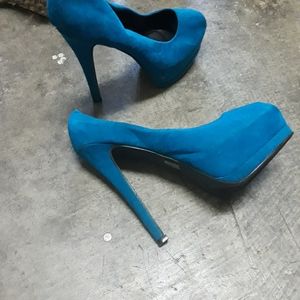 Various pairs of shoes